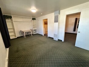 821 W Main St in Riverton, WY - Building Photo - Building Photo