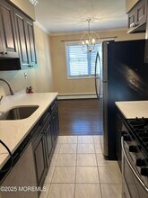 4 Windsor Terrace in Freehold, NJ - Building Photo - Building Photo