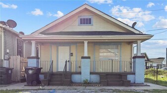 1824 Allen St in New Orleans, LA - Building Photo