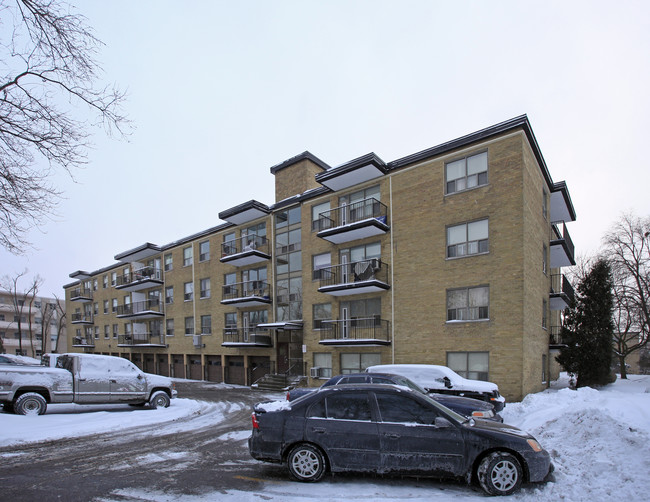 29 - 31 Upper Canada Drive