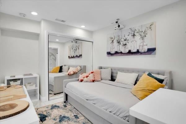 property at 1521 W Cerritos Ave