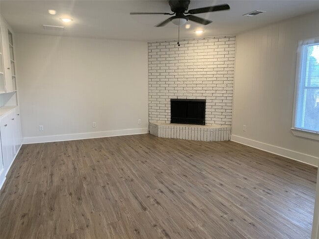 548 Majestic St in Houston, TX - Building Photo - Building Photo