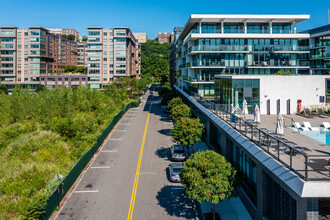 Weehawken 1800 in Weehawken, NJ - Foto de edificio - Building Photo