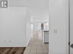 35 Saranac Blvd in Toronto, ON - Building Photo - Building Photo