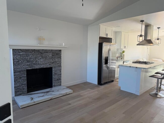 664 Carefree Dr in San Diego, CA - Building Photo - Building Photo