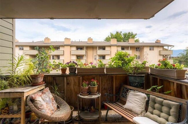 property at 3050 Corona Trl