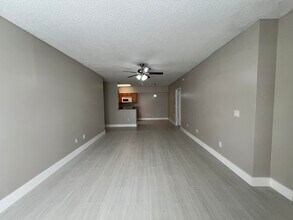10354 Fox Trail Rd S in West Palm Beach, FL - Building Photo - Building Photo