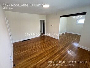 1129 Moorlands Dr in Richmond Heights, MO - Building Photo - Building Photo