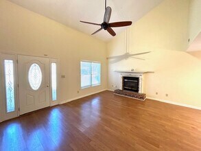 122 W Lake Cir in Madison, AL - Building Photo - Building Photo