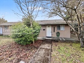 2510 Jefferson St in Eugene, OR - Building Photo