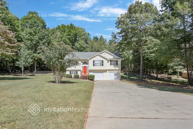 property at 301 Willow Ln