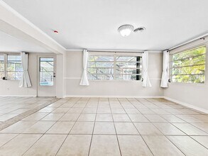 1310 Ann Cir in Clearwater, FL - Building Photo - Building Photo