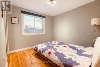 62 Bernick Rd in Toronto, ON - Building Photo - Building Photo