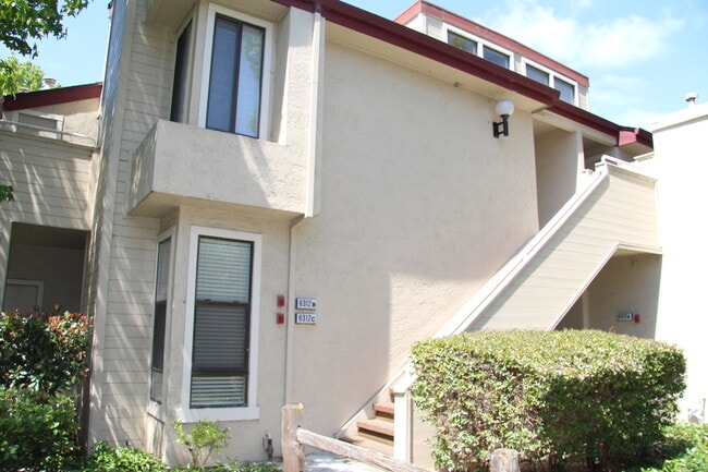 6312 Buena Vista Dr in Newark, CA - Foto de edificio - Building Photo
