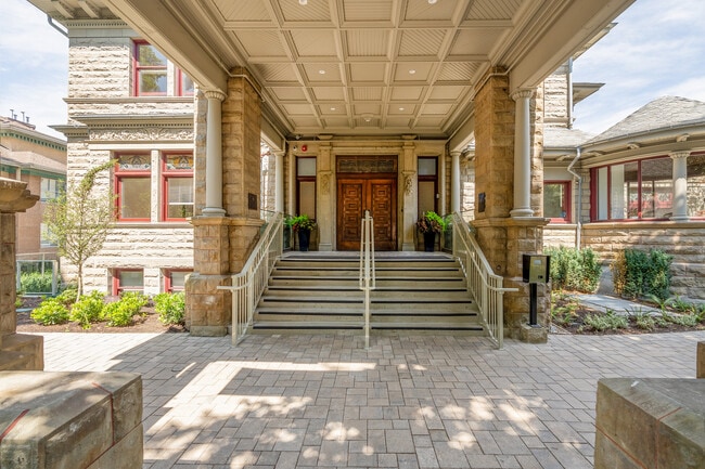 property at 1523 Davie St