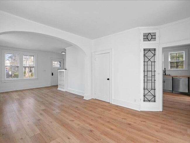 56 Lafayette St in New Rochelle, NY - Foto de edificio - Building Photo