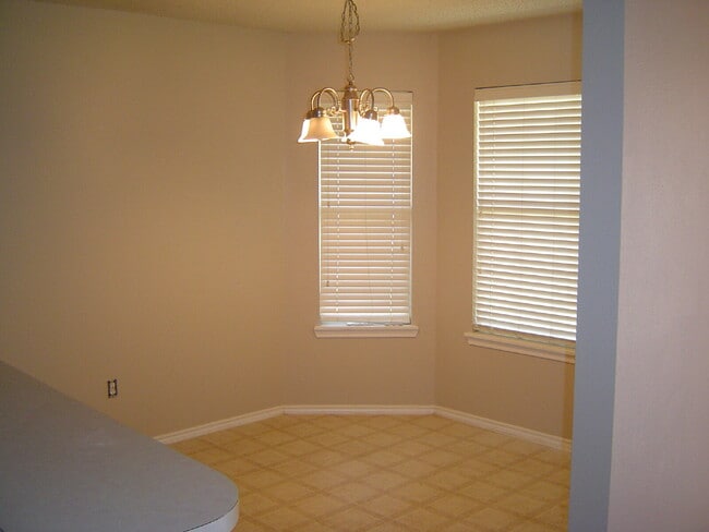 6542 86th St in Lubbock, TX - Foto de edificio - Building Photo