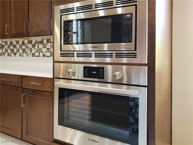 property at 2 Sugarberry Ln