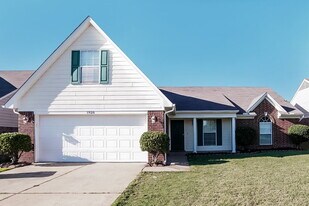 1928 Clairmont Dr in Southaven, MS - Building Photo
