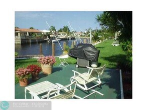 301 E McNab Rd-Unit -201 in Pompano Beach, FL - Building Photo - Building Photo