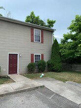 1105 College St in Christiansburg, VA - Building Photo - Building Photo