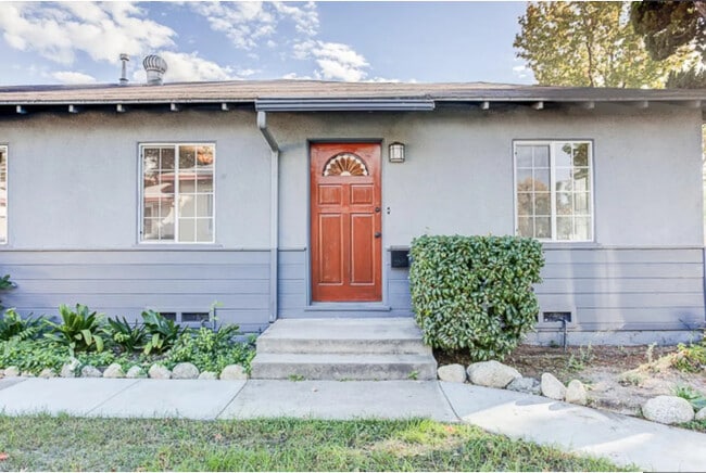 3927 Legion Ln in Los Angeles, CA - Foto de edificio - Building Photo