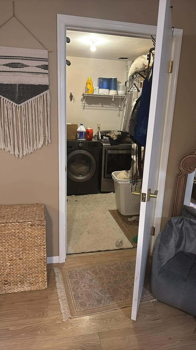 1019 Edwards Village Blvd