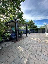 5010 E 1st Ave in Hialeah, FL - Building Photo - Building Photo