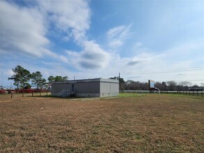 3373 E Hwy 6 in Alvin, TX - Building Photo - Building Photo