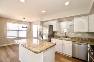 20814 N 38th St in Phoenix, AZ - Foto de edificio - Building Photo