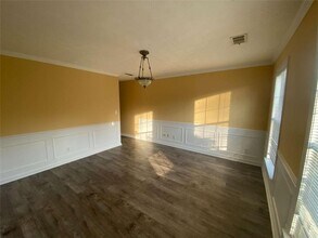 7552 Watson Bay in Stone Mountain, GA - Foto de edificio - Building Photo