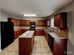 4111 Wayside Stream Ln in Houston, TX - Building Photo - Building Photo