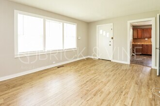 5569 Rockdale Rd in Bessemer, AL - Building Photo - Building Photo