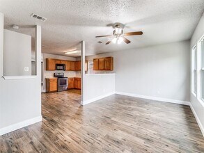 5600 Glenshee Dr in Fort Worth, TX - Building Photo - Building Photo