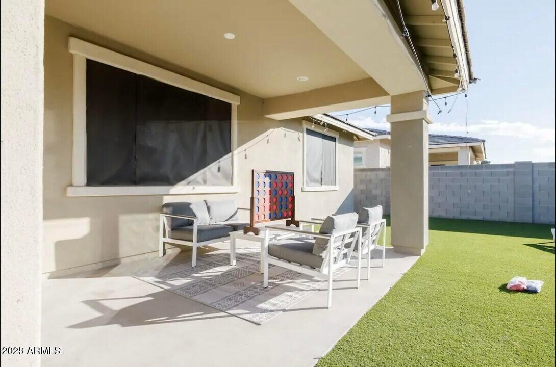 5542 N 107th Ln in Phoenix, AZ - Building Photo