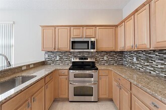 207 Little Creek Ln in Winter Springs, FL - Building Photo - Building Photo