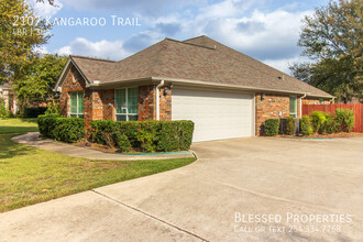 2107 Kangaroo Trl in Harker Heights, TX - Foto de edificio - Building Photo