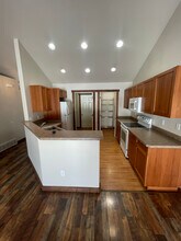 1429 11th St W in Columbia Falls, MT - Foto de edificio - Building Photo