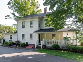 80 Old Town Park Rd in New Milford, CT - Building Photo - Building Photo