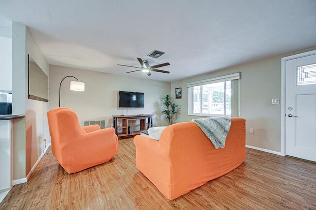 7536 Topay Ln in Port Richey, FL - Building Photo - Building Photo