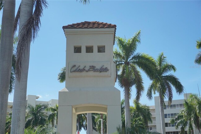 6093 Bahia Del Mar Cir in St. Petersburg, FL - Building Photo - Building Photo