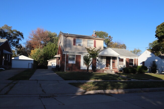 property at 19315 Roscommon St