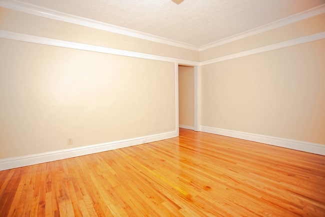 5301 W Jackson Blvd, Unit 2 in Chicago, IL - Building Photo - Building Photo