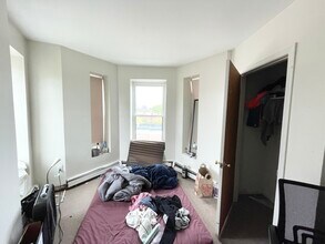 68 Hammond St, Unit F in Boston, MA - Foto de edificio - Building Photo