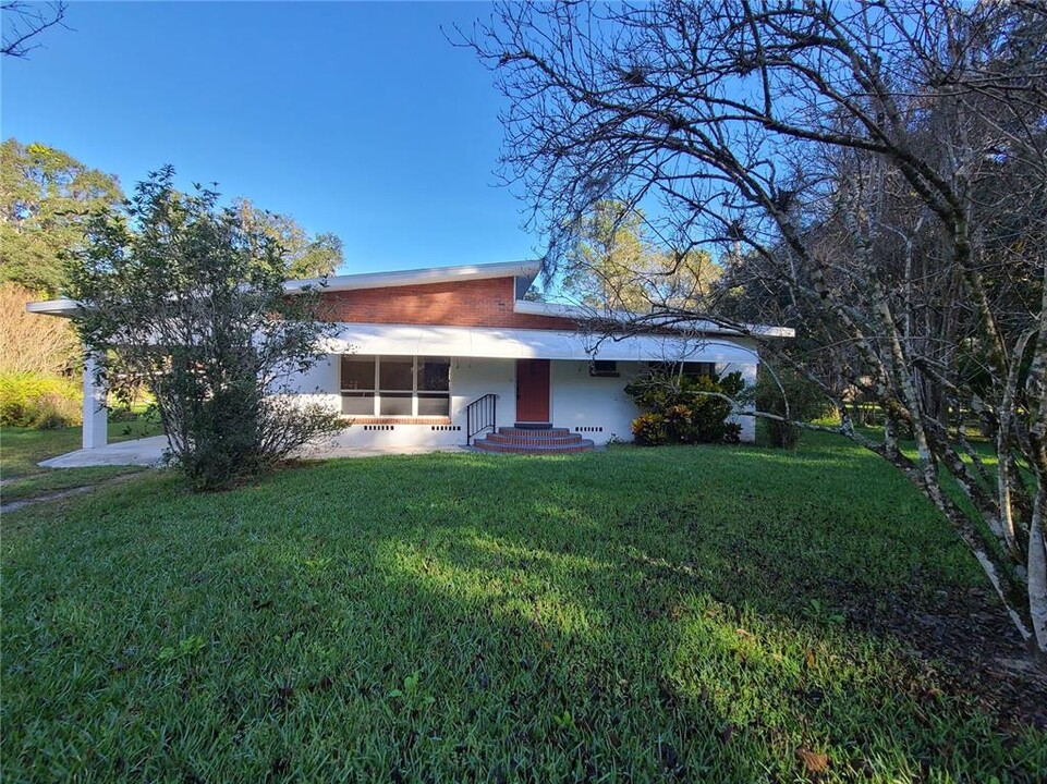 19303 Fort Dade Ave in Brooksville, FL - Building Photo