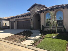 2962 Moody Ave in Clovis, CA - Building Photo