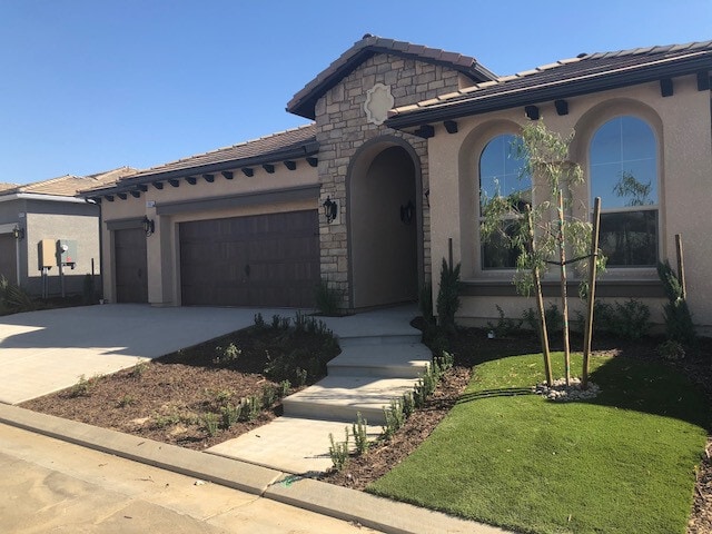 property at 2962 Moody Ave