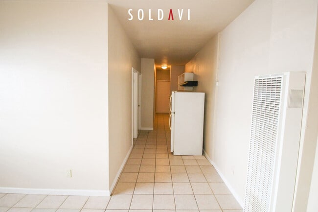 57 W 18th St, Unit 57 in Merced, CA - Foto de edificio - Building Photo