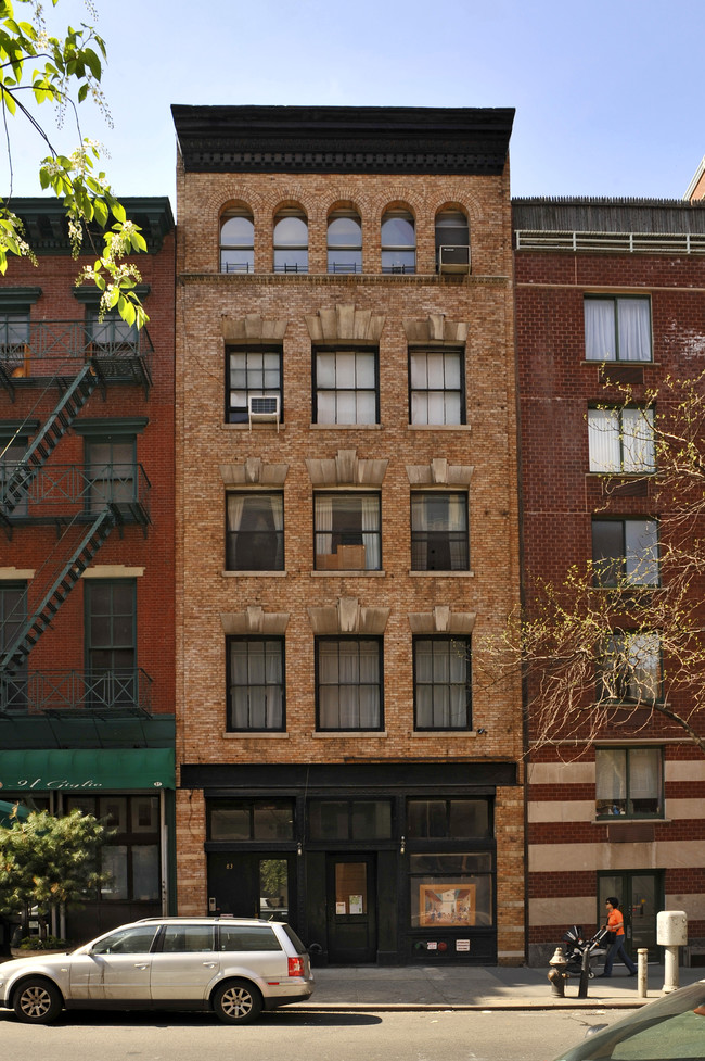 83 Warren St in New York, NY - Building Photo - Building Photo