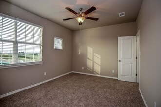 PRE-LEASE for August 2026!! 3 Bed/ 3.5 Bat in College Station, TX - Building Photo - Building Photo